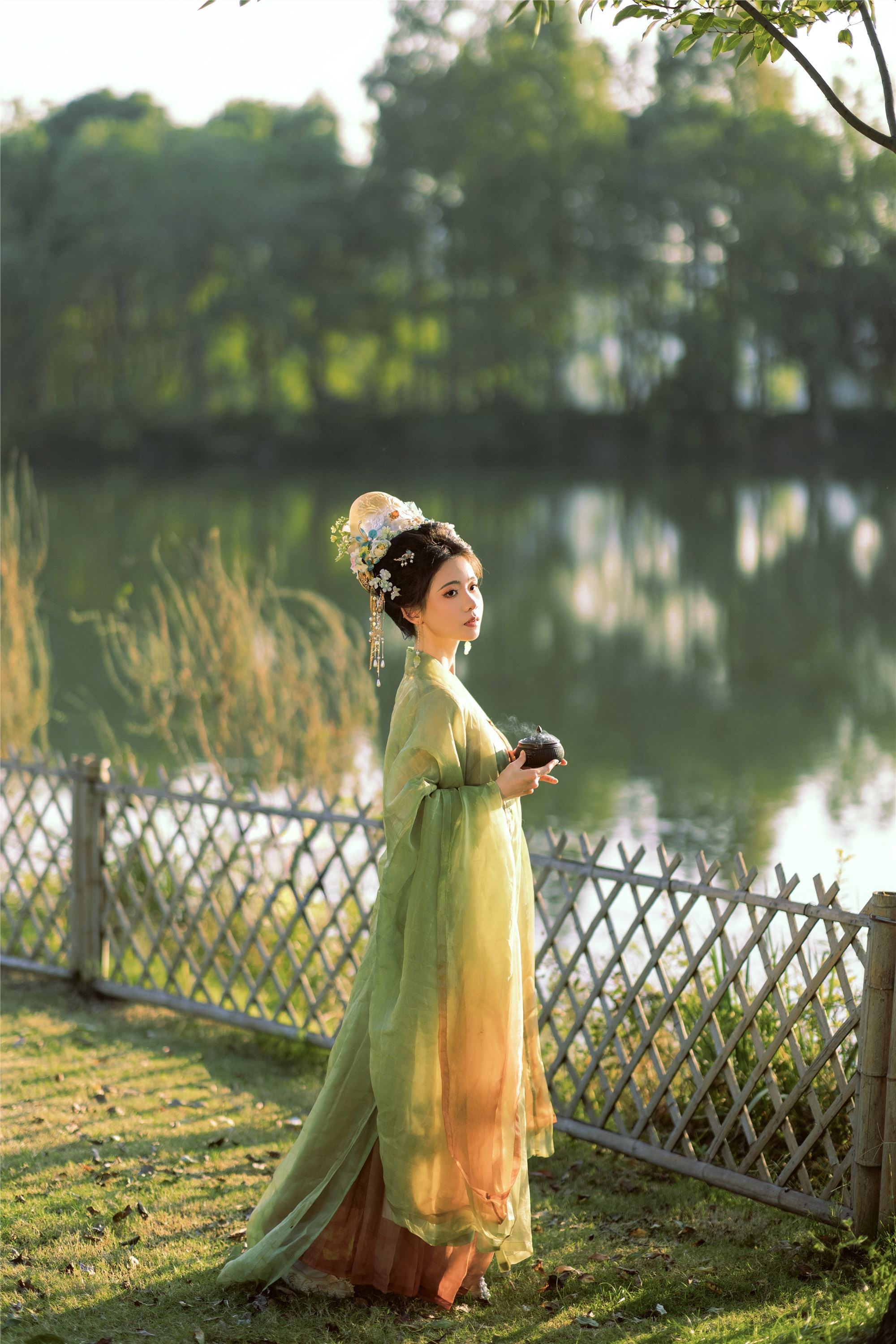 YITUYU艺图语 2025.01.06 芙蓉送秋 我不是肚子-3-